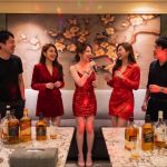 夜總會歡樂照片